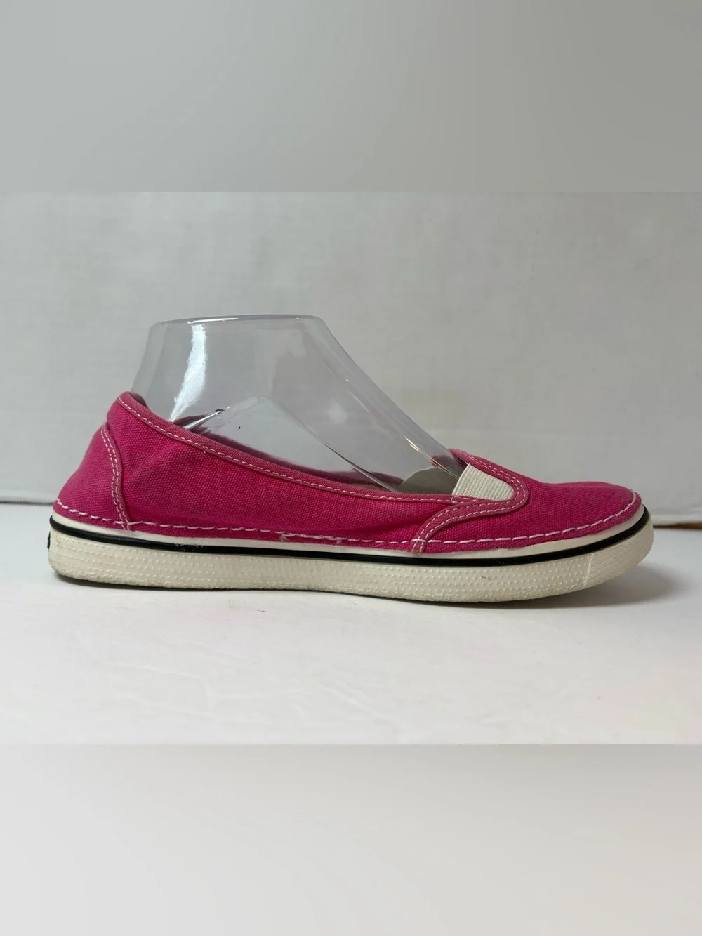 Crocs Women’s Hot Pink Hover Slip-on Canvas Sneakers Size 9